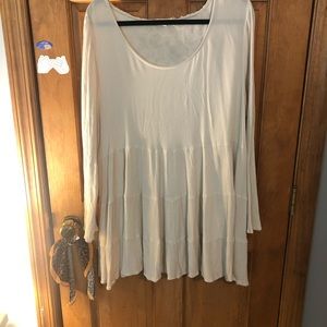 Cream tunic/dress with lace back detail